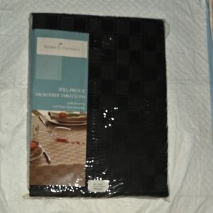 Home Classics Black Tablecloth